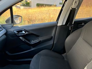 Peugeot 208 2017 1.2 VTi Style-thumb-12