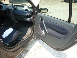 Smart ForTwo 2002 city-coupé cdi pulse-thumb-7