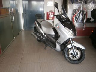 Yamaha XMAX 250 2009 X-MAX 250I-thumb-3