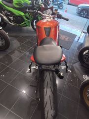 Triumph Speed Triple 1050 2011-thumb-8