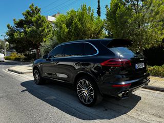 Porsche Cayenne 2015 S E-Hybrid-thumb-3