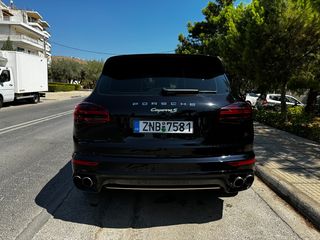 Porsche Cayenne 2015 S E-Hybrid-thumb-4
