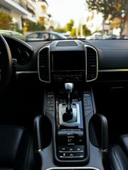 Porsche Cayenne 2015 S E-Hybrid-thumb-10