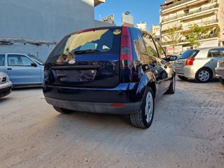 Ford Fiesta 2003-thumb-4