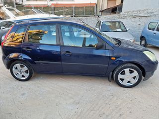 Ford Fiesta 2003-thumb-7