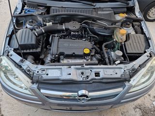 Opel Corsa 2004 C-thumb-15