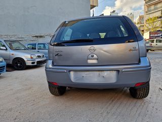 Opel Corsa 2004 C-thumb-5