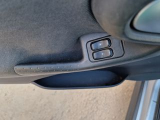 Opel Corsa 2004 C-thumb-9
