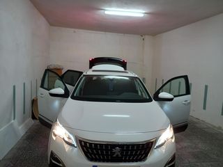 Peugeot 3008 '18  1.5 BlueHDi 130 Allure EAT8