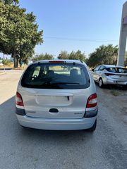 Renault Scenic 2004-thumb-5