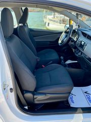 Toyota Yaris 2015-thumb-10