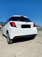 Toyota Yaris 2015-thumb-7