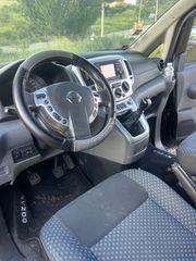 Nissan NV 200 2012-thumb-15