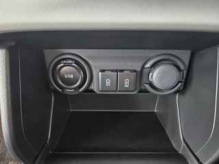 Suzuki Swift 2026 GL+-thumb-17