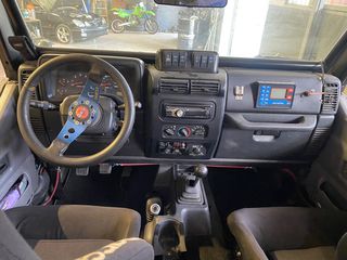 Jeep Wrangler 2004-thumb-16