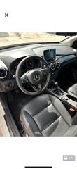 Mercedes-Benz B 180 2016-thumb-4