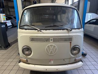 Volkswagen T2 1969 Bus-thumb-2