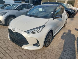 Toyota Yaris '24 CHIC ΒΙ-ΤΟΝΕ 130HP ΕΤΟΙΜΟΠΑΡΑΔΟΤΟ