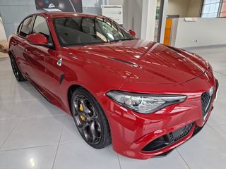 Alfa Romeo Giulia 2021 QUADRIFOGLIO 2.9 AT 510hp PETROL RWD