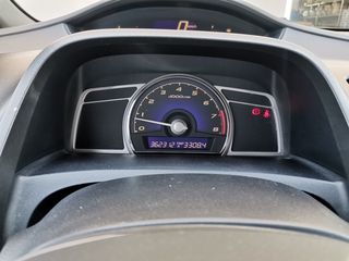 Honda Civic 2006-thumb-11