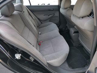 Honda Civic 2006-thumb-8