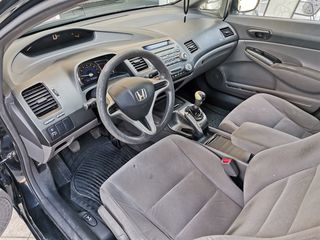Honda Civic 2006-thumb-6