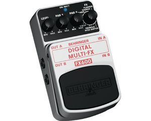BEHRINGER FX600 DIGITAL MULTI-FX Pedal - Behringer