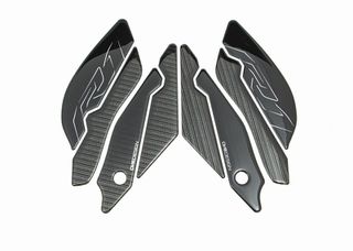 Κωδ.316098 ONEDESIGN tank pad SIDER5P YAMAHA YZF-R1 1000 ABS 24 1 ζευγάρι μαύρο-γκρι τηλ.215-215-8211