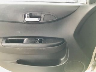 Hyundai i 20 2014-thumb-9
