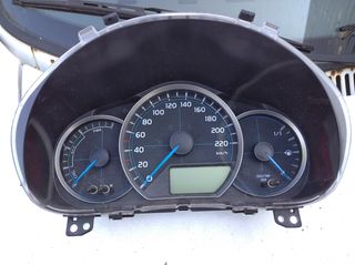 Toyota Yaris Hybrid 2013