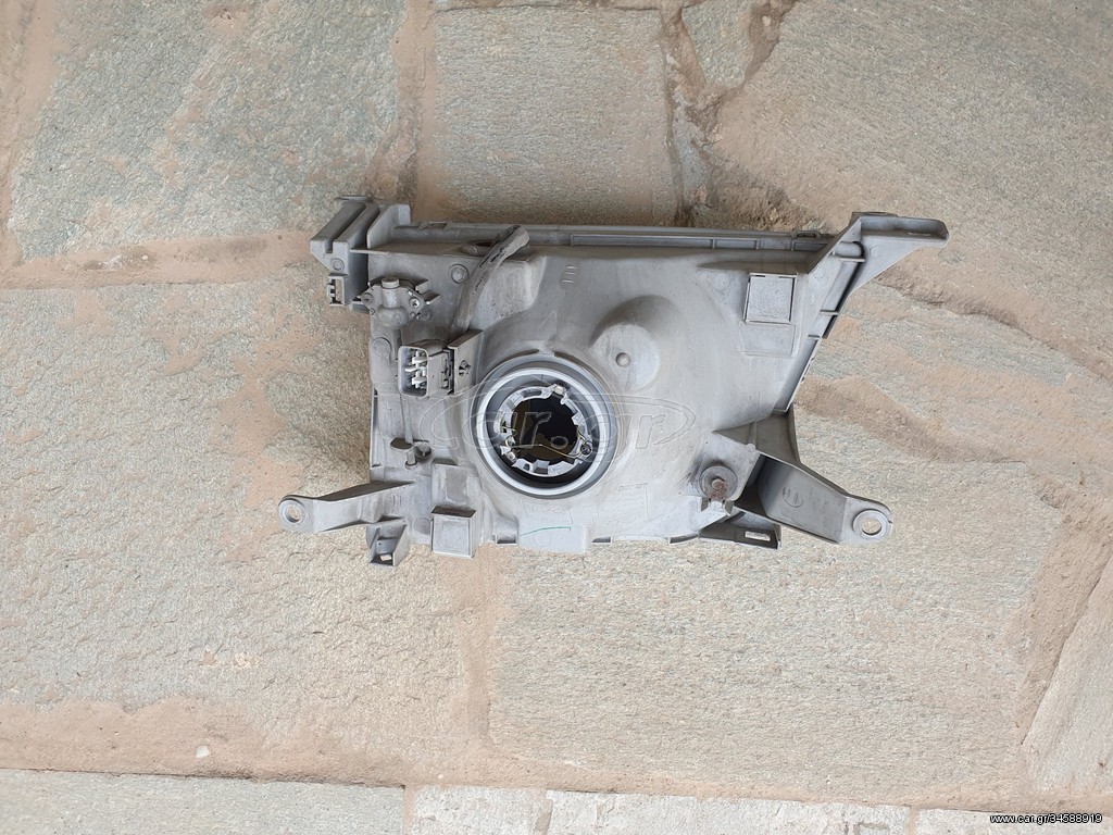 ΤΟΥΟΤΑ LAND CRUISER ΕΜΠΡΟΣ ΔΕΞΙ ΦΑΝΑΡΙ
