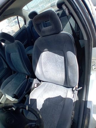 Καθίσματα Σαλόνι Κομπλέ Toyota Avensis '99 Προσφορά