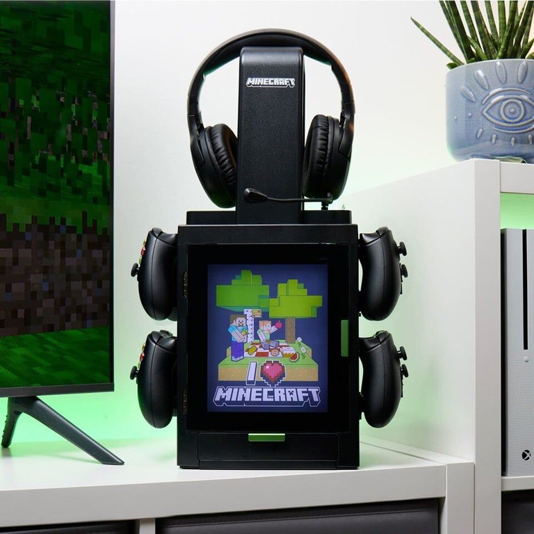 Numskull - Minecraft LIGHT Locker / PlayStation 5