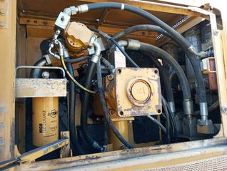 Εκσκαφέας Με Ερπύστριες CAT 2004 365 BLME Σε άριστη κατάσταση-thumb-4