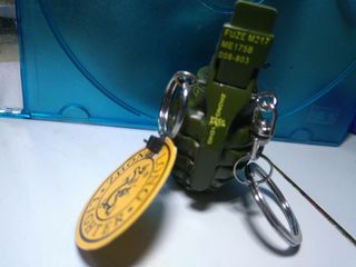 Αναπτήρας lighter zhong long ΑΝΑΠΗΡΑς  Γνήσιος αν θέλετε να δείτε όλες τις αγγελίες μου πατήστε κάτω από το όνομα μου ευχαριστώ για τόν χρόνο σας