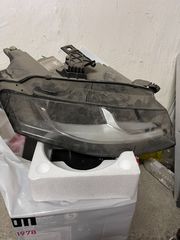 Audi A4 φανάρι δεξί 