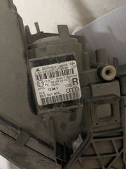 Audi A4 φανάρι δεξί -thumb-1