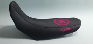 Yamaha XTX με αντιολισθητικό ύφασμα και carbon