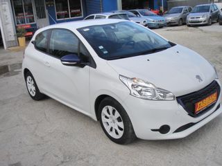 Peugeot 208 2015-thumb-2