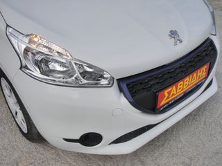 Peugeot 208 2015-thumb-4