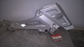 ΒΑΣΗ ΜΑΣΠΙΕ ΔΕΞΙΑ ΓΙΑ CBF250  50600-KPF-850