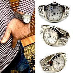 Pierre Cardin γιγας