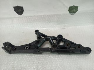 Kawasaki GPZ 750 UT βάση μαρσπιέ δεξί 83-