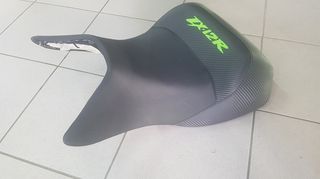 Ανατομική σέλα Kawasaki ZX-12R με carbon