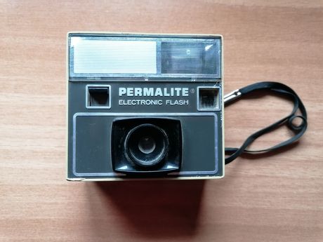 Permalite electronic flash