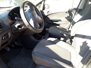 Opel Corsa 2012-thumb-8