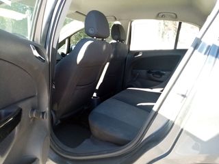 Opel Corsa 2012-thumb-12