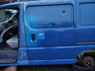 Toyota Hiace.(97-06).Αριστερή συρωμένη πόρτα.