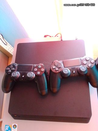 PlayStation4 1tb+2 controllers+gta5,fifa20