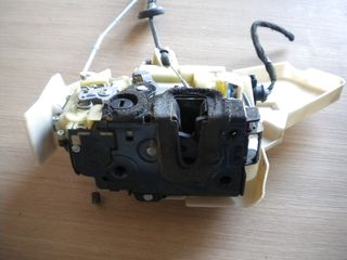 ΗΛΕΚΤΡΟΜΑΓΝΗΤΙΚΗ ΚΛΕΙΔΑΡΙΆ VW POLO-GOLF 2002-2005 ΠΊΣΩ ΑΡΙΣΤΕΡΑ 1J0839349A  -thumb-1